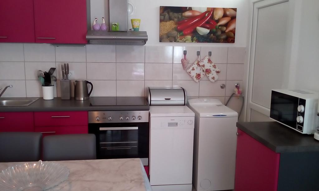 Apartment Masa Pirovac Eksteriør billede