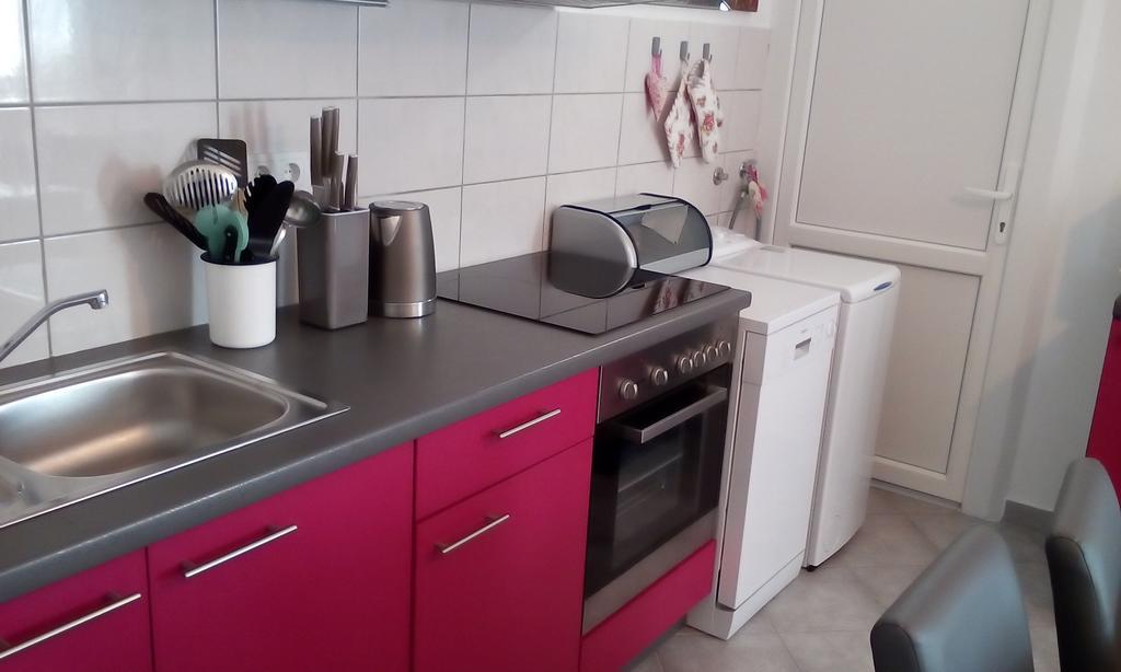 Apartment Masa Pirovac Eksteriør billede